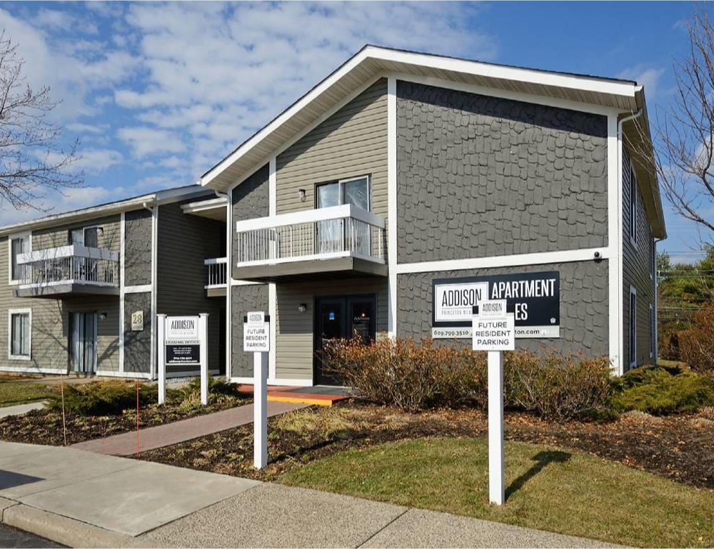 WhatsApp Image 2024-12-13 at 12.37.40 WhatsApp Image 2024-12-13 at 12.37.40